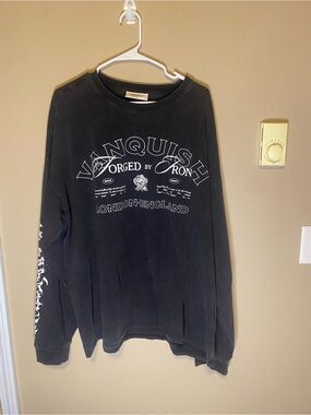 Vanquish Black Graphic Long-Sleeve Crewneck Shirt